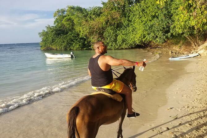 3. Dunn's River Falls Ocho Rios Private FunDay Tour - Guides who make the road useful