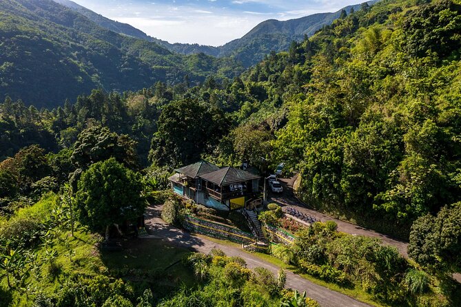 4-Hours Bike, Hike & Waterfall Tour in Blue Mountain with Lunch and Pick Up - Lunch at a 200-year-old wooden coffee trading post
