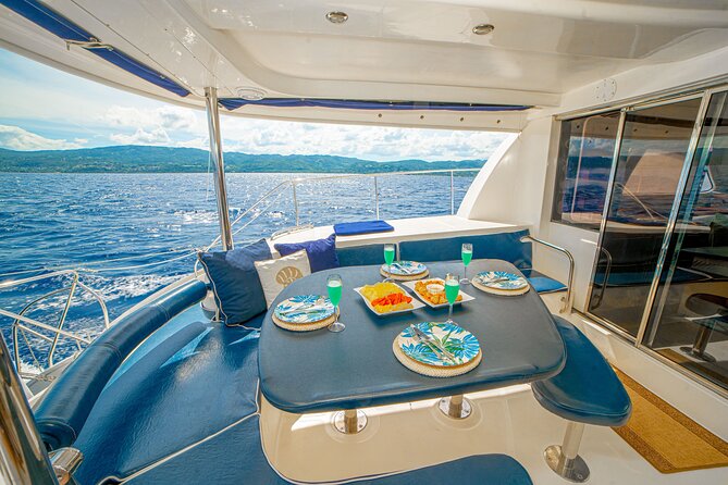 4hr Private Luxury Yacht with Snorkeling, DJ, Bar, Food - The DJ, bartender, and crew make the difference