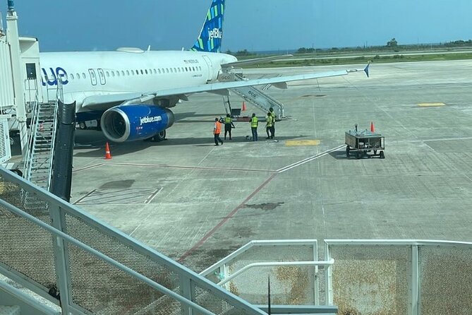 A "Private" Airport Transfer to any Resort in Ocho Rios - Driver service: Shane and Randy