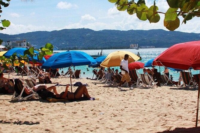 Airport Pickup and Drop-Off in Montego Bay only - The Local Guide Element
