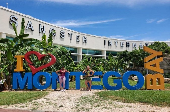 Airport Round Trip from Montego Bay to Royalton, Excellence, Coral Springs - How the drivers shape the experience
