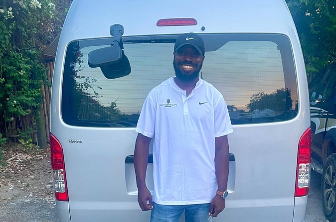 Airport Shuttle - Montego Bay, Falmouth, Negril, Grand Palladium - The Strongest Part: Prompt, Personal Service