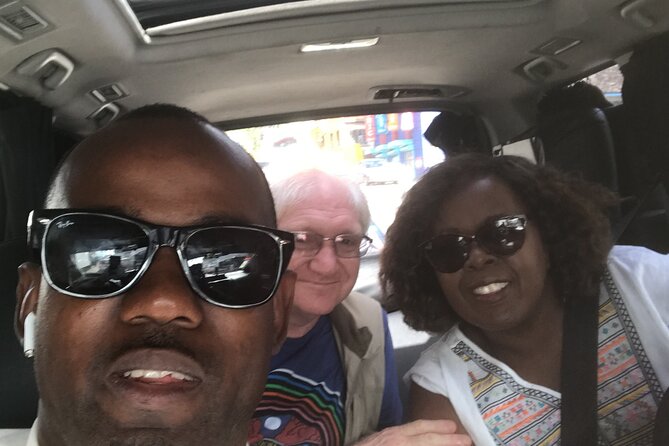 Airport Transfers to Montego Bay accommodation round trip - A closer look at the airport pickup