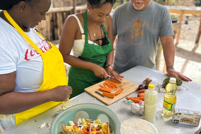 Authentic Jamaican Cooking Experience in the Mountain from mobay - Choosing ingredients at a Jamaican market