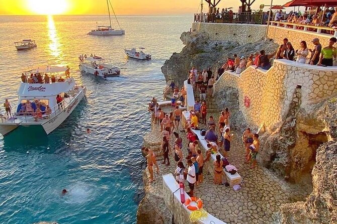Bamboo Rafting and Rick's Café Experience from Montego Bay - What the raft ride is really like