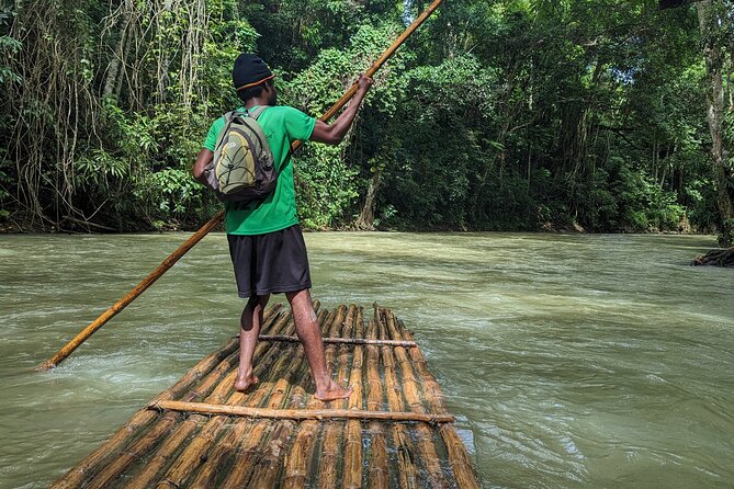 Bamboo Rafting Experience on the Martha Brea - At the departure point, the rafting finally begins