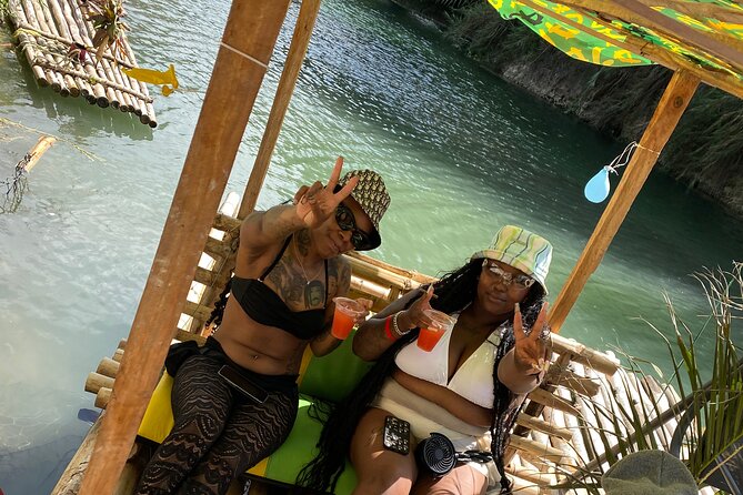 Bamboo Rafting Montego Bay - A short ride through the river setting