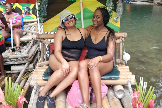 Bamboo rafting with Limestone Foot Massage free rum taste - Boarding a bamboo raft in Lethe