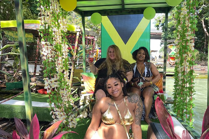 Bamboo River Rafting from Ocho Rios Jamaica - Food and souvenir stops add a local touch