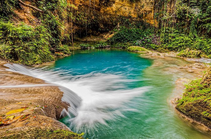Blue Hole and Dunn's River Falls from Ocho Rios - How the two stops fit into 4 hours 30 minutes