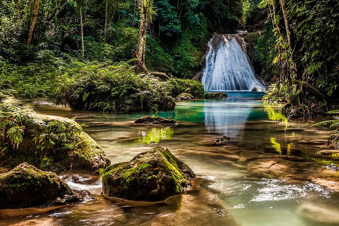 Blue Hole and Dunn's River Falls from Ocho Rios - Weather, refunds, and a useful caution