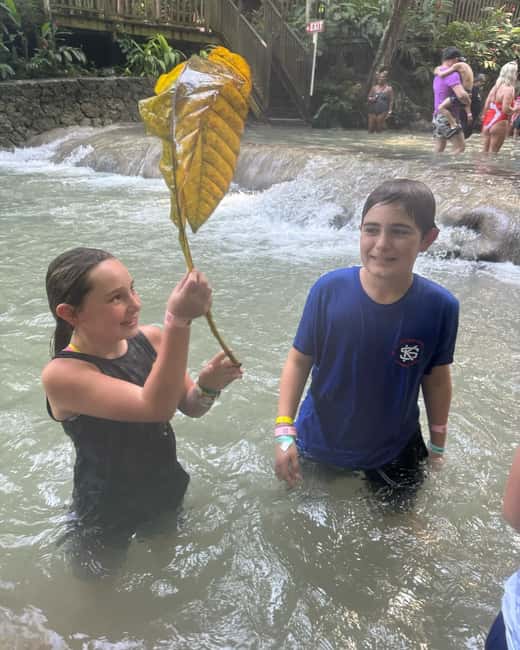 Blue Hole and Dunn’s River Falls Private Tour - A Closer Look at the Guide’s Role