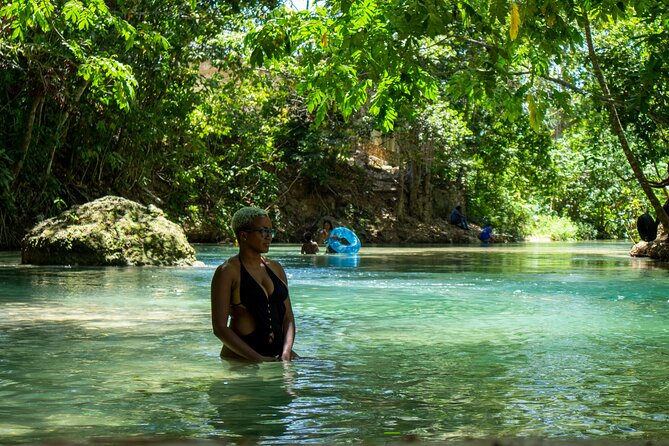 Blue Hole and Dunn’s River Falls Tour with Lunch and Cocktails at Reggae Hill - The guides can make a shared bus feel personal