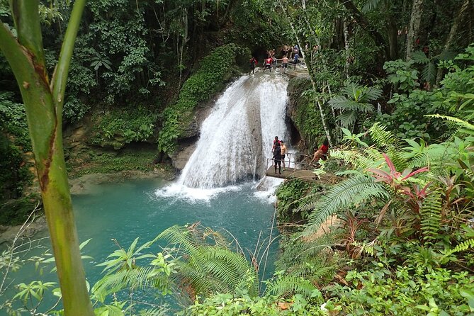 Blue Hole and River Tubing Combo Tour from Ocho Rios - White River tubing: a gentle second act