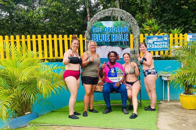 Blue Hole and Shopping in Ochi Rios - How Richardo Shapes the Day