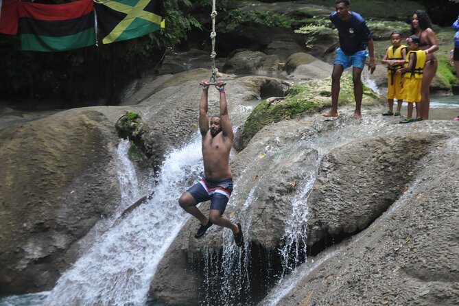 Blue Hole and Shopping in Ochi Rios - Returning to Ocho Rios for Shopping
