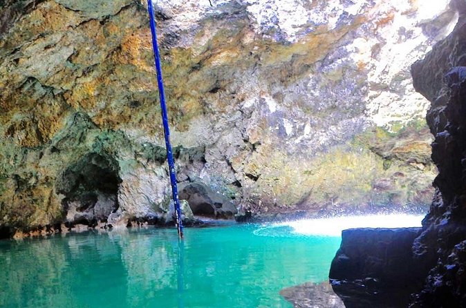 Blue Hole Mineral Spring and Rick's Cafe - Cliff jumps, sea views, and sunset