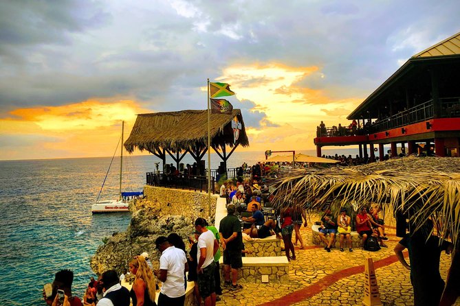 Blue Hole Mineral Spring Private Tour With Ricks Cafe - Cancellation And Practical Booking Details