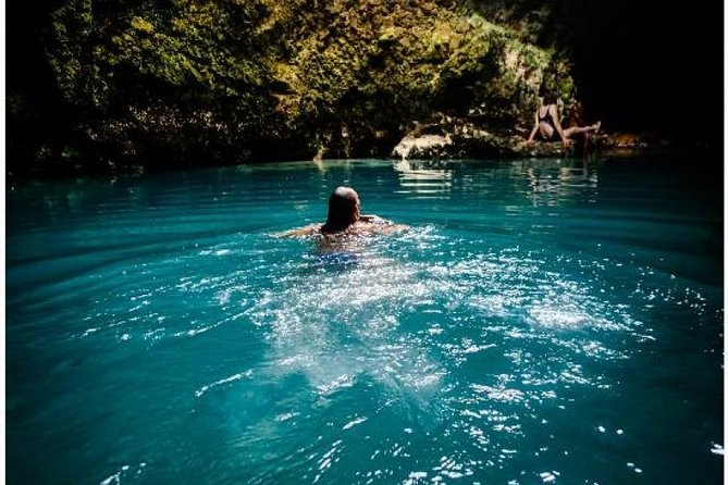 Blue Hole Mineral Spring Private Tour With Ricks Cafe - What To Pack For The Spring