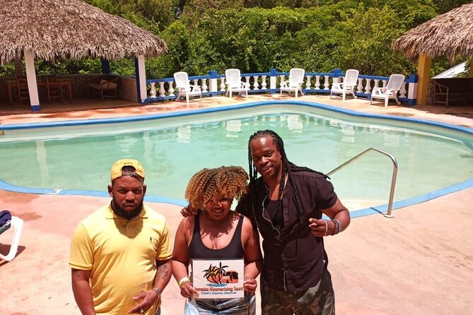 Blue Hole Mineral Spring, Seven Mile Beach, Ricks Cafe/ Shopping Private Tour - The value of $120.57 per person