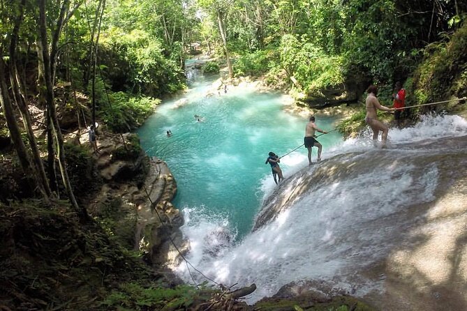 Blue Hole Ocho Rios - Why a private group changes the day