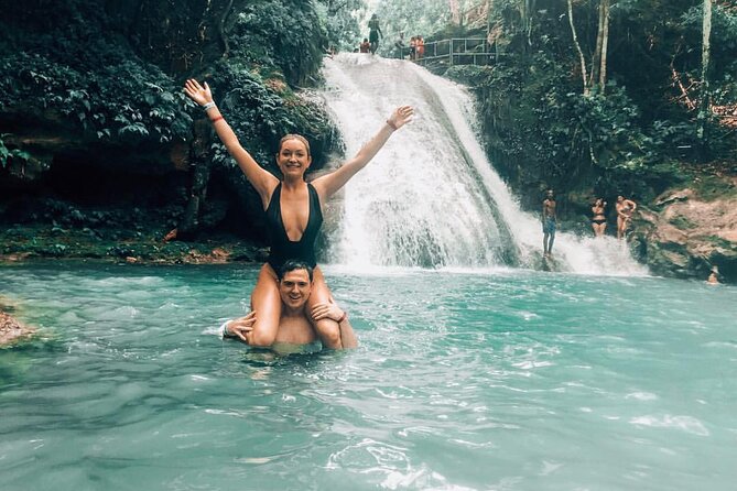 Blue Hole Ocho Rios - Weather, water conditions, and the main drawback
