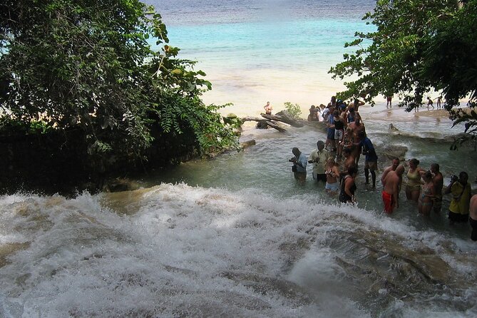 Blue Hole Ocho Rios and Dunn's River Falls - Practical packing advice for the waterfalls