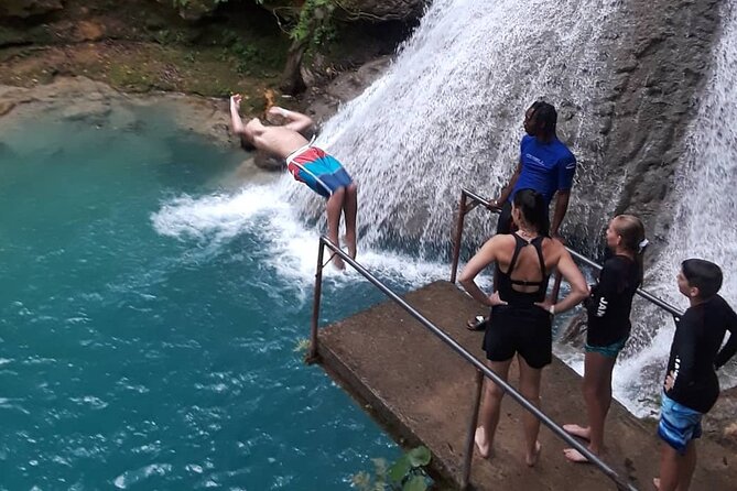 Blue Hole Private Tour from Ocho Rios - Arriving at Blue Hole Falls