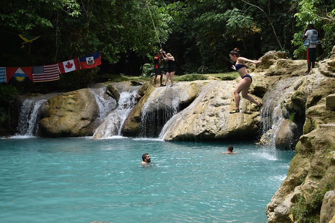 Blue Hole & Secret Falls Day Trip plus Shopping from Runaway Bay - The five-minute walk to Secret Falls