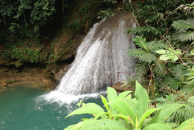 Blue Hole Secret Falls - from Montego Bay & Rosehall Hotels - The Guides Make a Real Difference