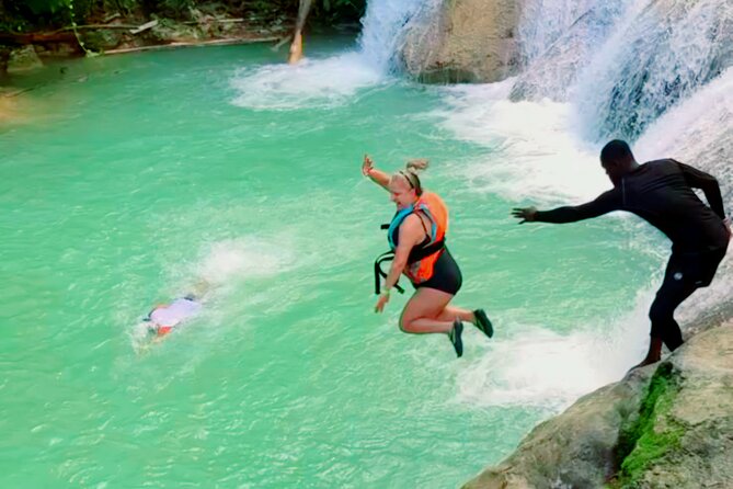 Bluehole & Secret Falls with shopping, admissions and pickup. - The ride from Montego Bay to Ocho Rios