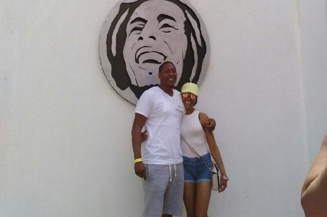 Bob Marley Mausoleum Tour, Nine Miles Jamaica from Montego Bay - Food, clothing, and comfort