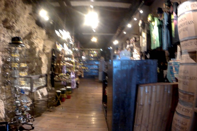 Bob Marley's Mausoleum Tour - Who Will Get the Most From This Visit