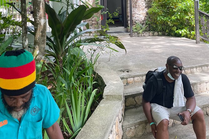 Bob Marley's Nine Mile Mausoleum Tour (Complimentary Rum Punch) - Is $180 Per Person a Fair Price?