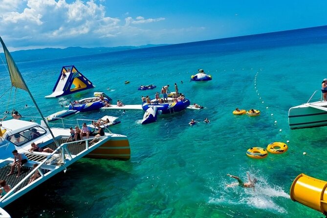 Catamaran Party Cruise and Snorkeling from Montego Bay - How the group size affects the experience