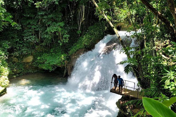 Chuck Norris Secret Falls and Dunn's River Falls - Small details that make the day easier