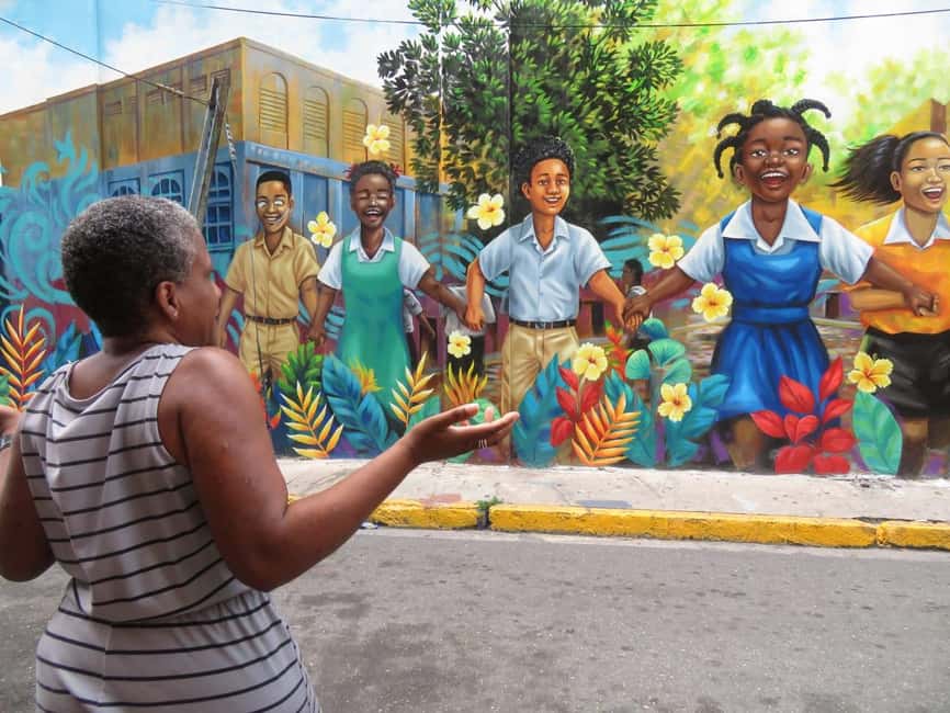 City Tour of Kingston Including Entry Fees - Guides make or break the experience