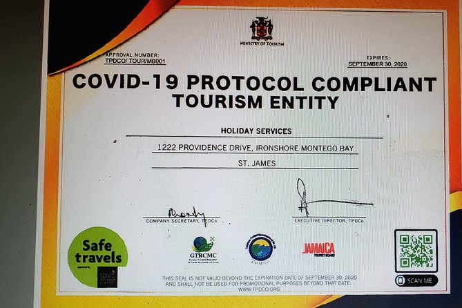 Club Mobay VIP Lounge Access and Round-Trip Airport Transfer - Returning to the airport for your flight home