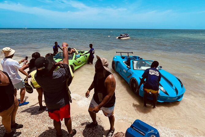 Customized Jet-Car with Bamboo rafting - What makes the private format useful