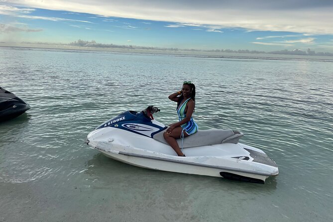 Customized Parasailing & JET-SKI - Getting ready for the jet ski