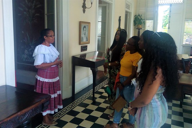 Devon House & Ice Cream from Ocho Rios - Entering the Mansion Through Its Fountains and Palms