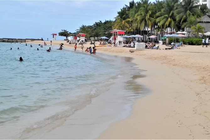 Doctor's Cave Beach, Margaritaville & Shopping from Montego Bay Hotels - What the Calm Water Means For Families