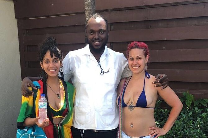 Doctors Cave Beach and Shopping with Transportation in Montego Bay - Key points at a glance