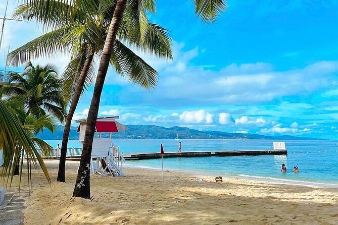 Doctors Cave Beach and Shopping with Transportation in Montego Bay - What the three-hour Montego Bay outing actually offers