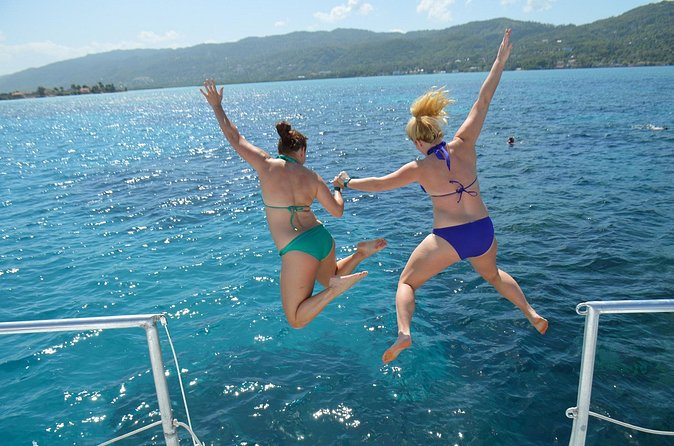 Dreamer Catamaran Montego Bay Cruise to Negril from Falmouth - Weather, group size, and cancellation terms