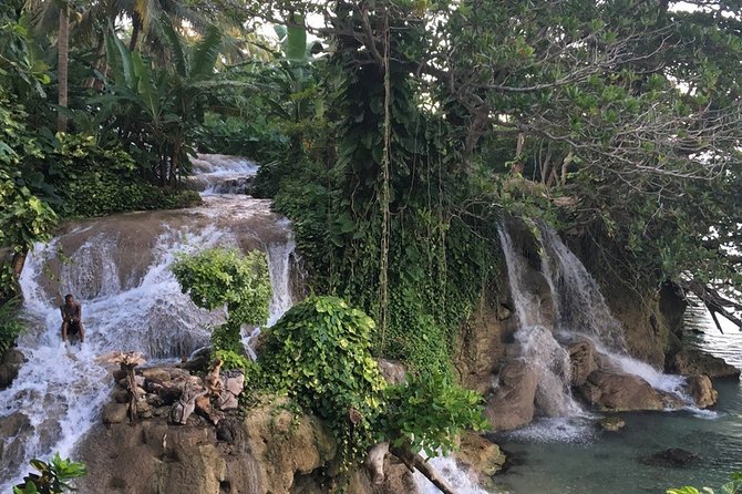 Dunn's Falls and Blue Hole Daytrip with Lunch from Montego Bay & Trelawny - The role of pickup and the five-hour schedule