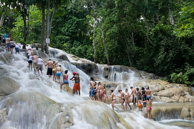 Dunn's River and Blue Hole with lunch combo from Montego Bay - Dunn’s River Falls: climbing Jamaica’s famous cascade