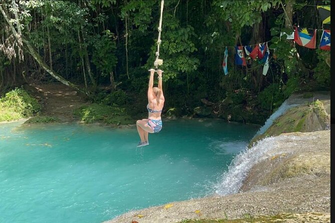 Dunn's River Falls and Blue Hole Day Tour - Key points at a glance
