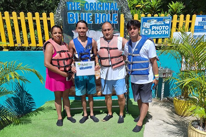 Dunn's River Falls and Blue Hole tour from Montego bay. - The road east from Montego Bay